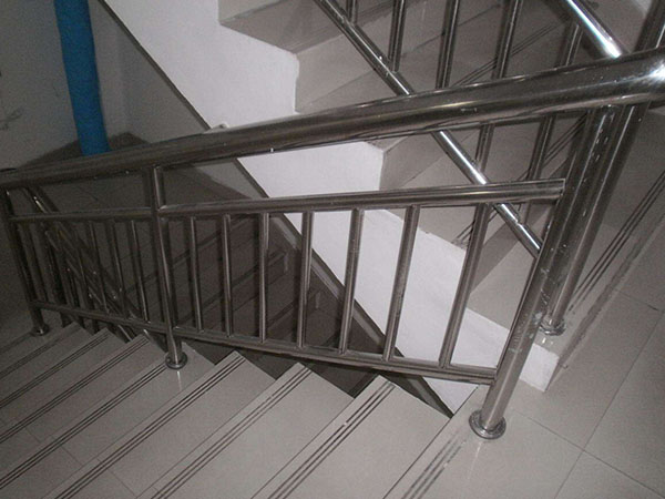 鐵藝樓梯